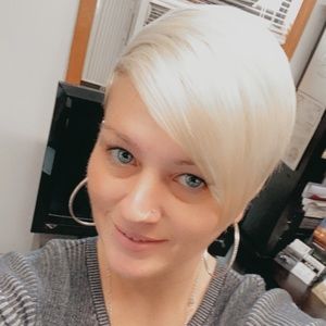 Meet your Posher, Abby